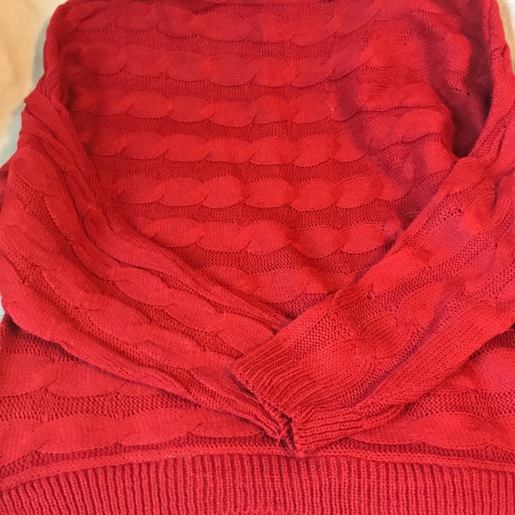 NWT Ladies off the shoulder burgundy sweater 1 lef - Picture 5 of 5